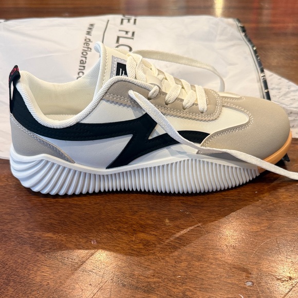 DeFlorance Cloudea 2.0 sneakers size 8 - Picture 4 of 8